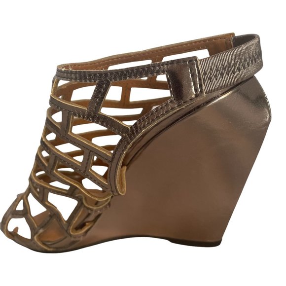 Kelsi Dagger Silver Wedge Heels Size 6 - Picture 11 of 15